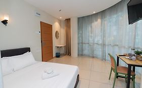 Swing & Pillows - Kota Damansara